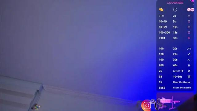 Image 7 of venus_leroy Stream on Chaturbate on 17 days ago