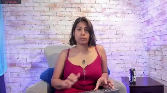 Image 2 of venus_marquesa01 Stream on Chaturbate on 21 months ago