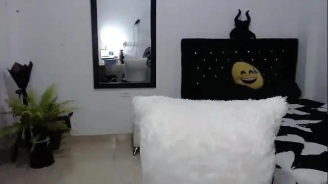Image 8 of venus_menoza Stream on Chaturbate on 2 months ago