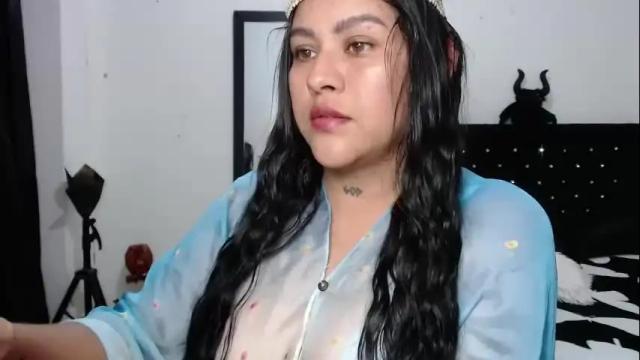 Image 3 of venus_menoza Stream on Chaturbate on 1 month ago
