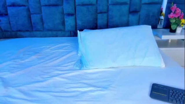 Image 8 of venus_velez Stream on Chaturbate on 1 month ago