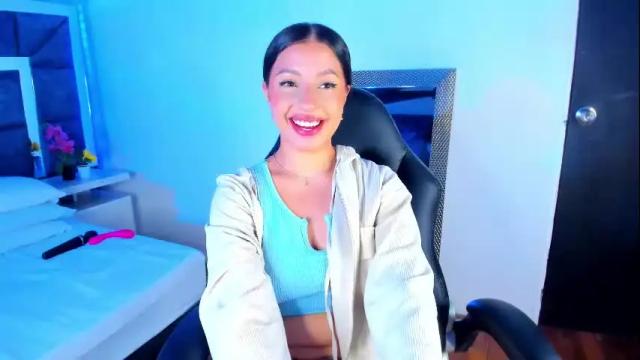 Image 3 of venus_velez Stream on Chaturbate on 16 days ago