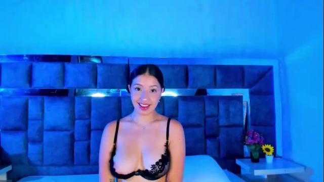 Image 12 of venus_velez Stream on Chaturbate on 16 days ago