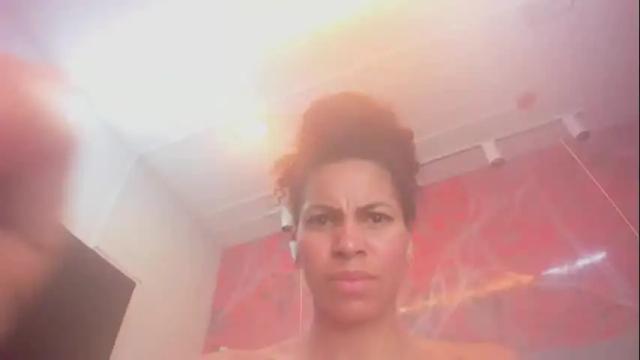 Image 3 of venus_williams_ Stream on Chaturbate on 1 month ago