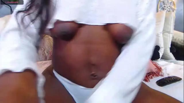 Image 3 of venusbsq Stream on Chaturbate on 1 month ago