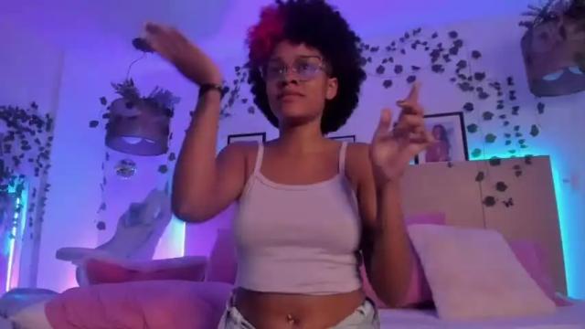 Image 11 of venusfantasyy Stream on Chaturbate on 16 months ago