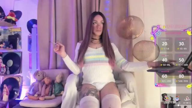 Image 2 of venuslusty Stream on Chaturbate on 13 days ago