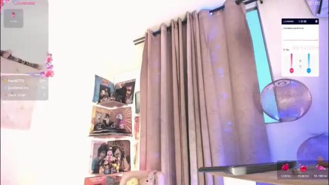 Image 2 of venuslusty Stream on Chaturbate on 1 month ago