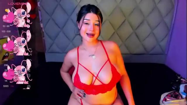 Image 6 of venusowen_ Stream on Chaturbate on 1 month ago