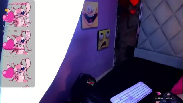 Image 8 of venusowen_ Stream on Chaturbate on 1 month ago