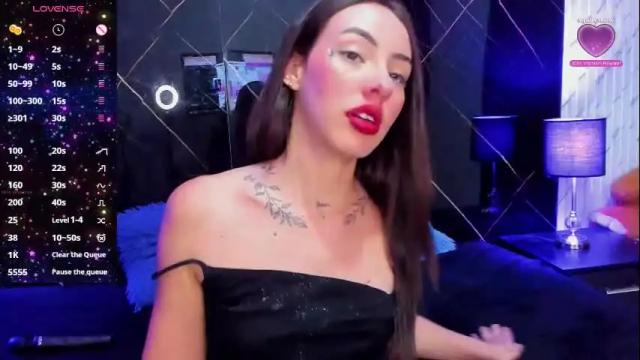 Image 7 of venuss_gir Stream on Chaturbate on 8 months ago