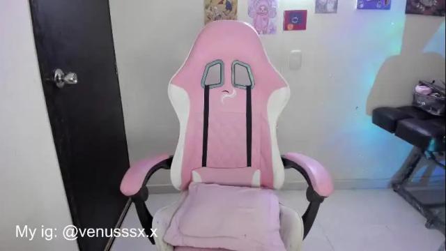 Image 11 of venussx_x Stream on Chaturbate on 2 months ago