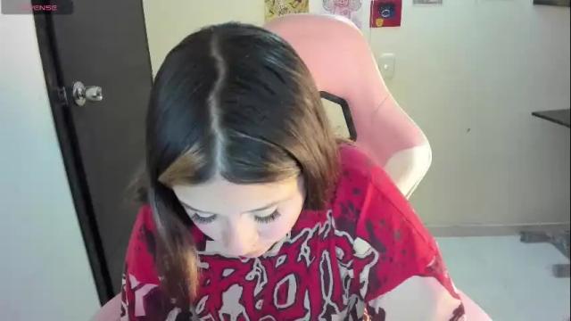 Image 7 of venussx_x Stream on Chaturbate on 13 days ago