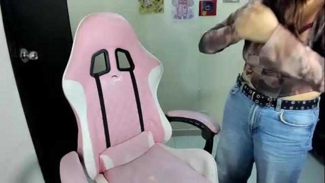 Image 10 of venussx_x Stream on Chaturbate on 2 days ago