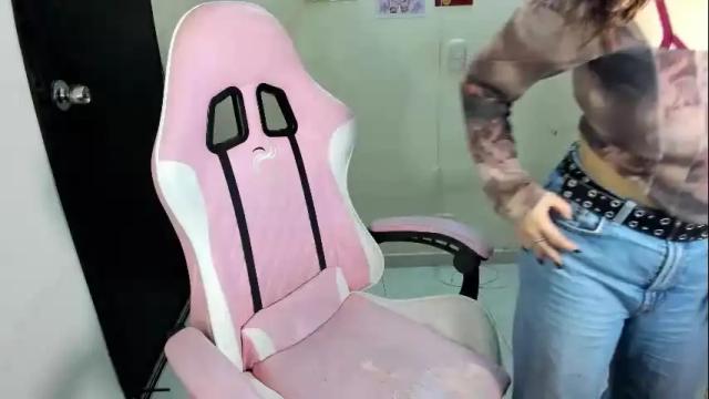 Image 4 of venussx_x Stream on Chaturbate on 2 days ago