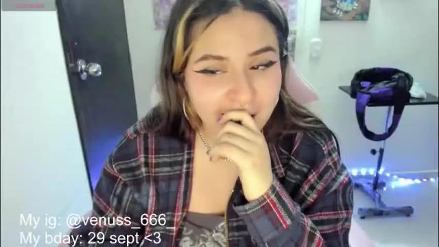 Image 10 of venussx_x Stream on Chaturbate on 1 month ago