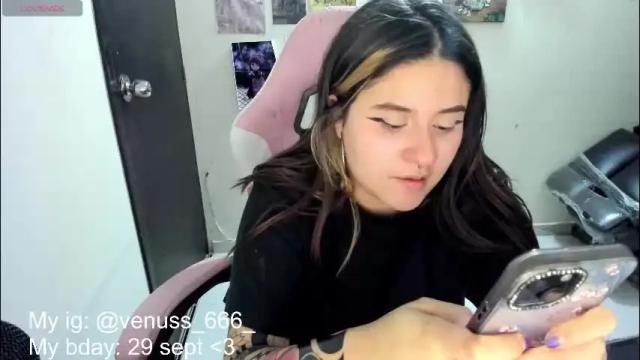 Image 7 of venussx_x Stream on Chaturbate on 1 month ago