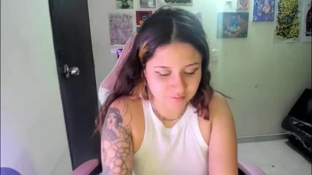 Image 6 of venussx_x Stream on Chaturbate on 3 days ago