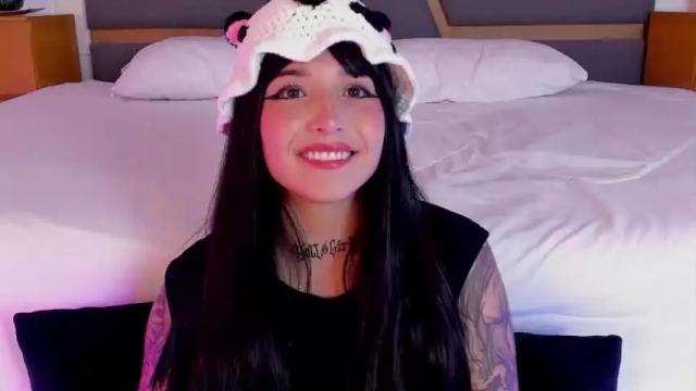 Image 3 of venusvan Stream on Chaturbate on 13 months ago