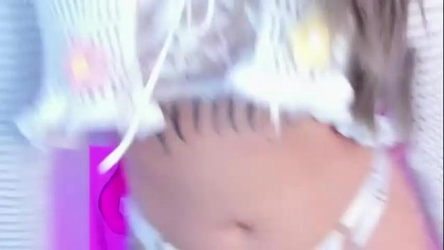 Image 2 of venusvan Stream on Chaturbate on 5 months ago