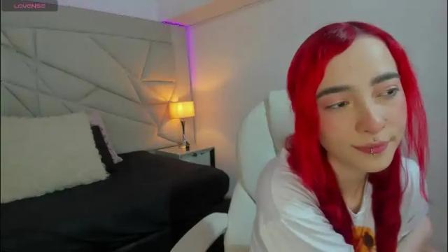 Image 6 of venusxneo Stream on Chaturbate on 4 months ago