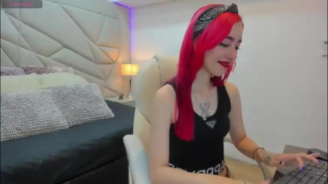 Image 2 of venusxneo Stream on Chaturbate on 3 months ago