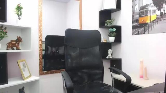 Image 10 of venuz_fox Stream on Chaturbate on 20 months ago