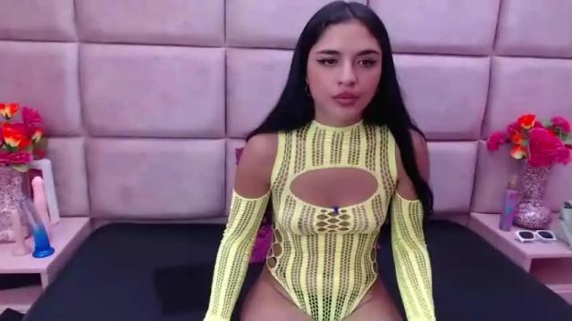 Image 10 of venuz_fox Stream on Chaturbate on 19 months ago