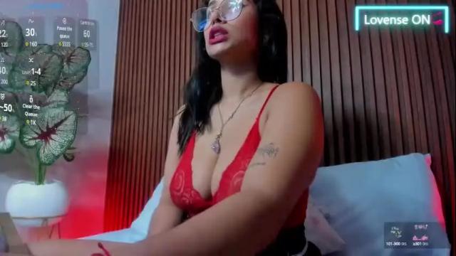 Image 7 of venuz_lee Stream on Chaturbate on 2 months ago