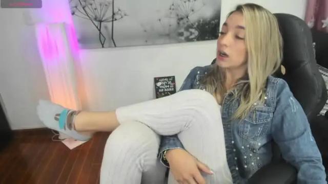 Image 6 of vero_mars Stream on Chaturbate on 13 months ago