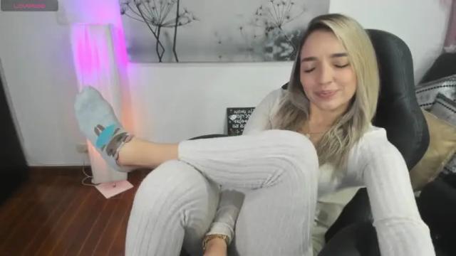 Image 8 of vero_mars Stream on Chaturbate on 13 months ago