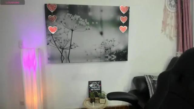 Image 2 of vero_mars Stream on Chaturbate on 13 months ago