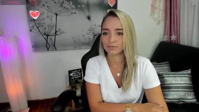 Image 6 of vero_mars Stream on Chaturbate on 13 months ago