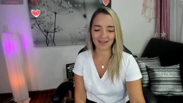 Image 7 of vero_mars Stream on Chaturbate on 13 months ago