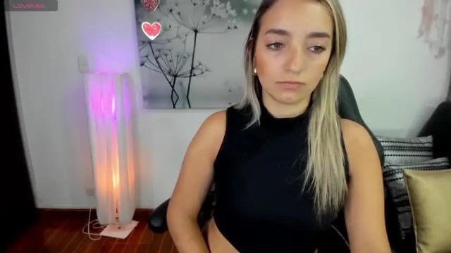 Image 6 of vero_mars Stream on Chaturbate on 12 months ago