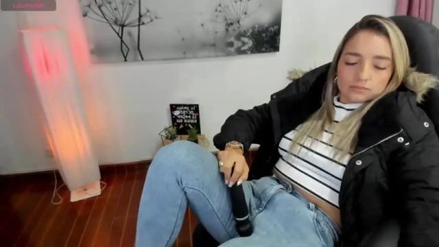 Image 7 of vero_mars Stream on Chaturbate on 12 months ago