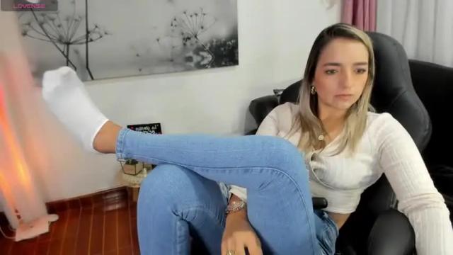 Image 3 of vero_mars Stream on Chaturbate on 12 months ago