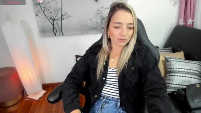 Image 2 of vero_mars Stream on Chaturbate on 12 months ago