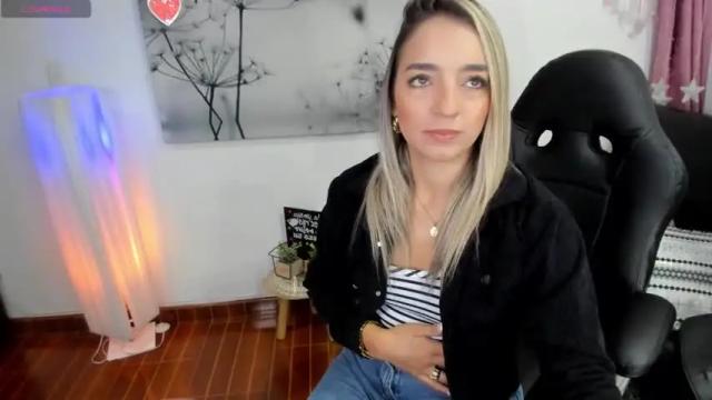 Image 6 of vero_mars Stream on Chaturbate on 12 months ago