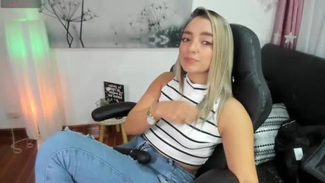 Image 4 of vero_mars Stream on Chaturbate on 12 months ago