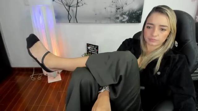 Image 11 of vero_mars Stream on Chaturbate on 12 months ago