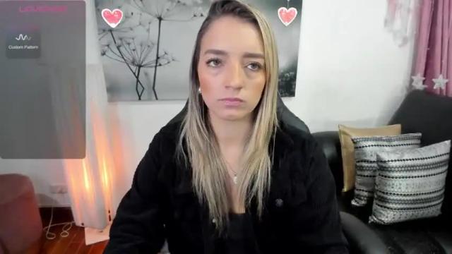 Image 2 of vero_mars Stream on Chaturbate on 12 months ago