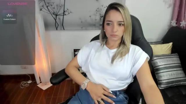 Image 6 of vero_mars Stream on Chaturbate on 12 months ago