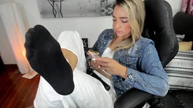 Image 12 of vero_mars Stream on Chaturbate on 12 months ago