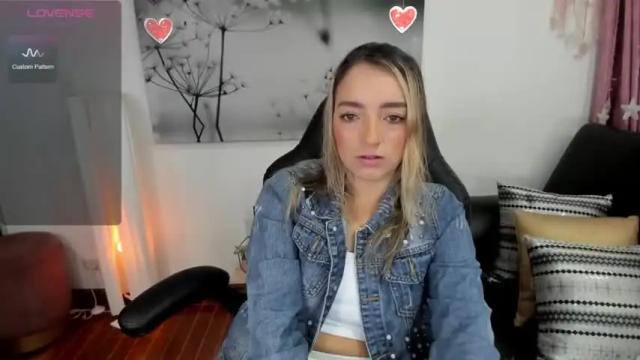 Image 3 of vero_mars Stream on Chaturbate on 12 months ago