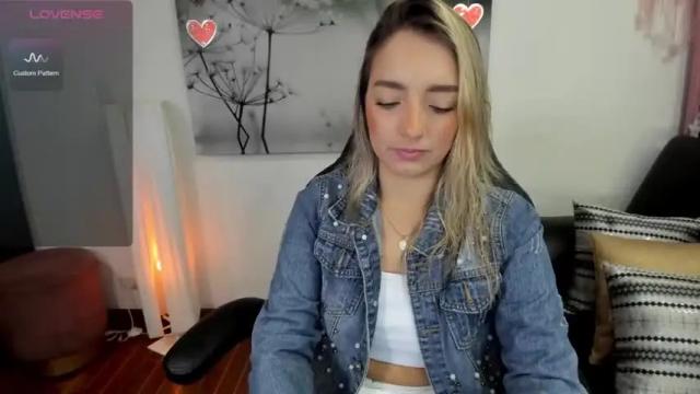 Image 4 of vero_mars Stream on Chaturbate on 12 months ago