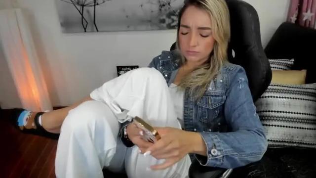 Image 8 of vero_mars Stream on Chaturbate on 12 months ago