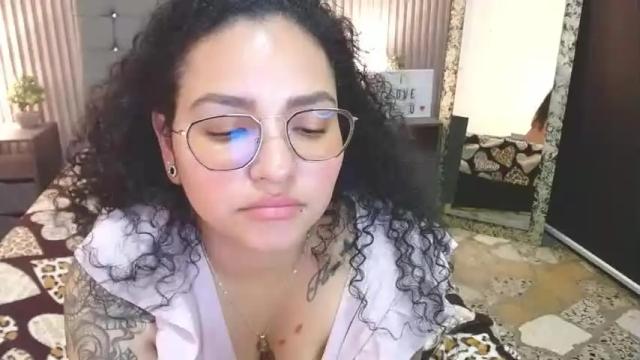 Image 3 of vero_nikaa_ Stream on Chaturbate on 18 months ago