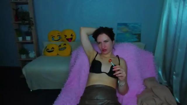 Image 7 of verona_love_ Stream on Chaturbate on 23 months ago