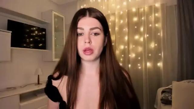 Image 3 of veronarolls Stream on Chaturbate on 14 months ago